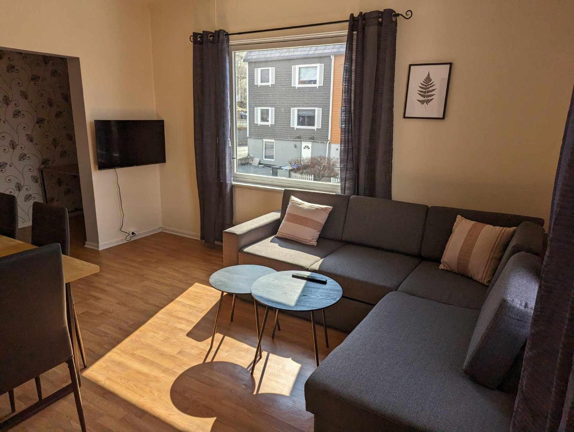 Railside Track Apartment *