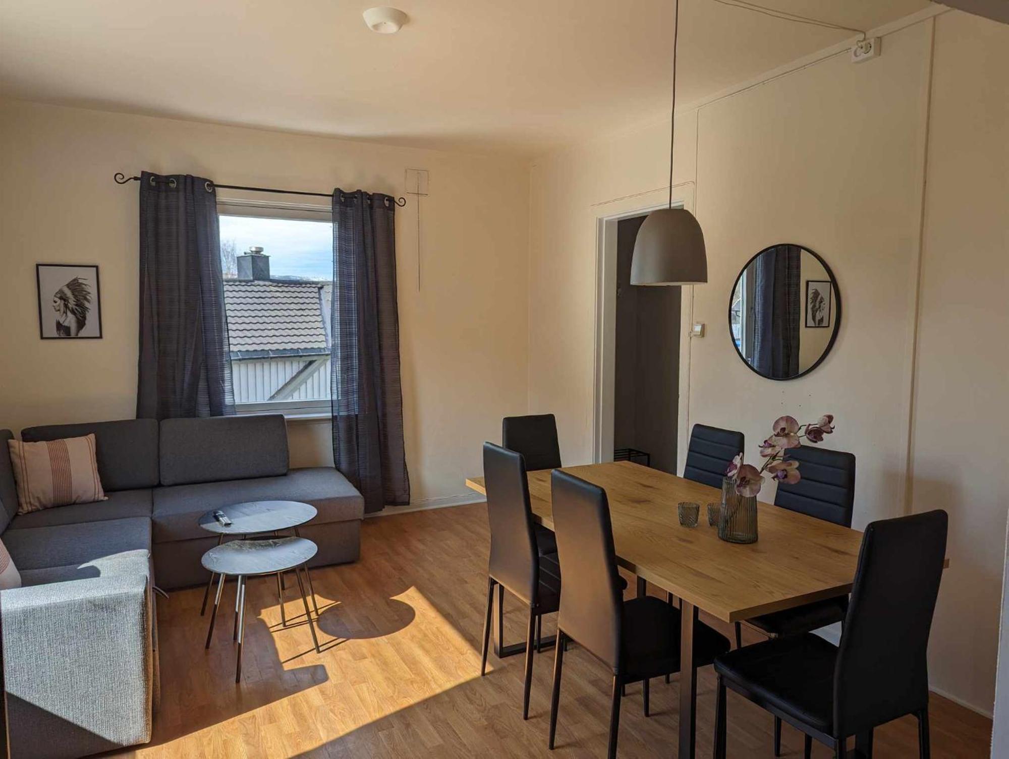 Apartment Railside Track *